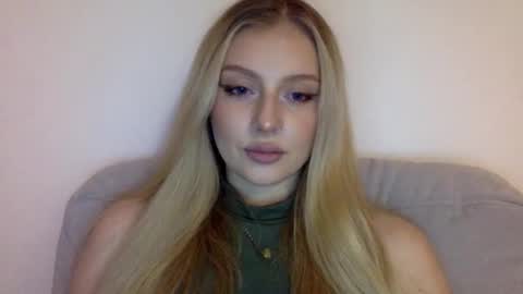 Snapshot of mayaflirt chatting on 02-10-26, 05:28 mayaflirt online show from 02-10-26, 05:28