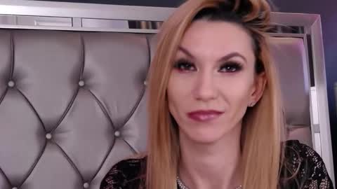 Snapshot of mayahales chatting on 02-23-26, 11:40 Maya online show from 02-23-26, 11:40