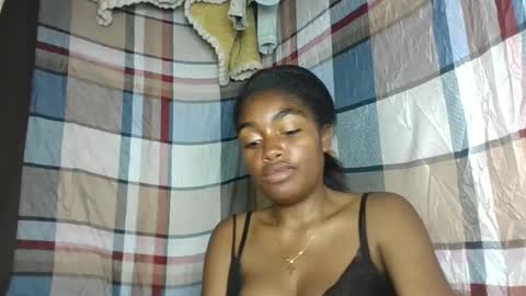 Snapshot of mayajadorelie chatting on 09-17-25, 10:55 charlesia online show from 09-17-25, 10:55
