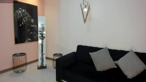 Snapshot of mayamoretti chatting on 01-17-26, 03:22 Maya online show from 01-17-26, 03:22