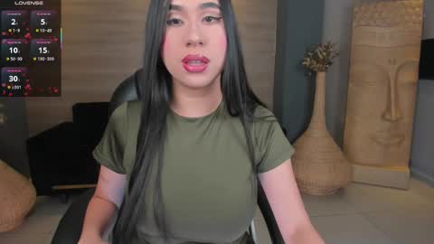 Snapshot of mayamoretti chatting on 02-20-26, 03:25 Maya online show from 02-20-26, 03:25