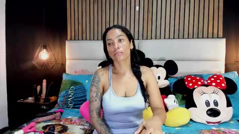 Nicolle Ruselle   Hello my lovely  schedule for great fun from  630 am and end 800 pm Colombian time I wait for you online show from 02-10-25, 11:15