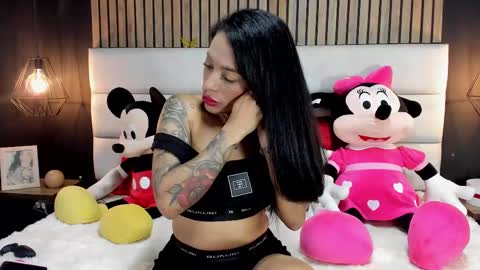 Nicolle Ruselle   Hello my lovely  schedule for great fun from  630 am and end 800 pm Colombian time I wait for you online show from 03-06-25, 12:19