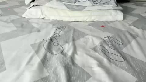 Maybelline69 online show from 10-17-25, 08:22