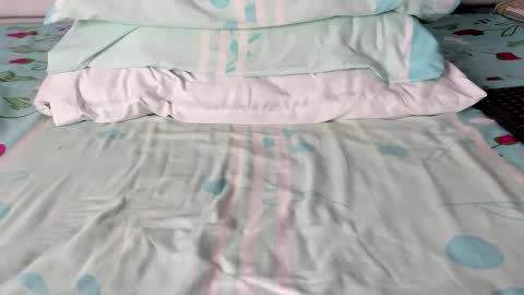 Maybelline69 online show from 12-16-25, 10:26