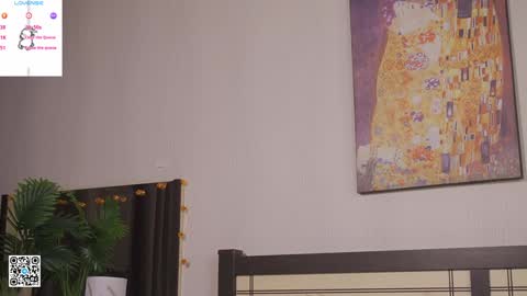 Violet online show from 12-22-24, 10:36