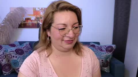 Mailyn online show from 01-22-25, 10:59