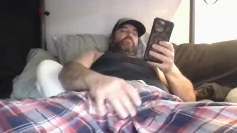 Snapshot of mayoramx chatting on 02-10-26, 04:55 Dad bod 43 online show from 02-10-26, 04:55