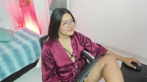 Snapshot of mayu_kim chatting on 11-02-25, 07:05 Mayu KIm online show from 11-02-25, 07:05