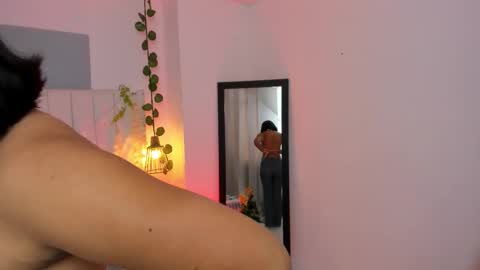 Mayu KIm online show from 12-20-25, 07:10