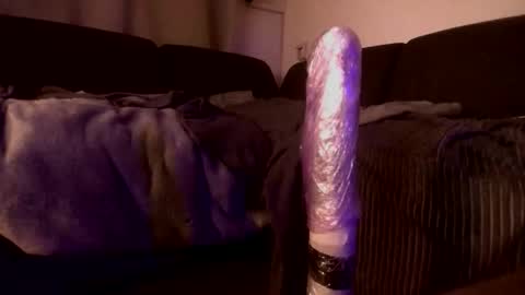 moimaze online show from 12-19-25, 02:07