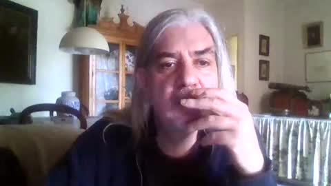 Manu online show from 12-25-24, 03:38