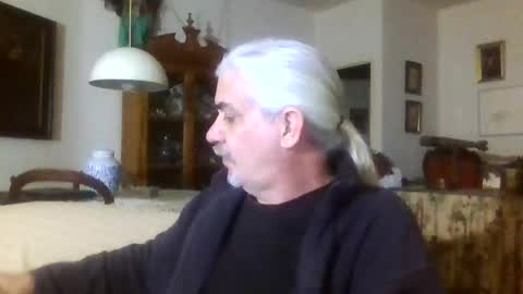 Manu online show from 02-01-25, 08:05