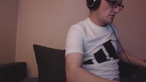 Mike online show from 11-14-25, 09:02