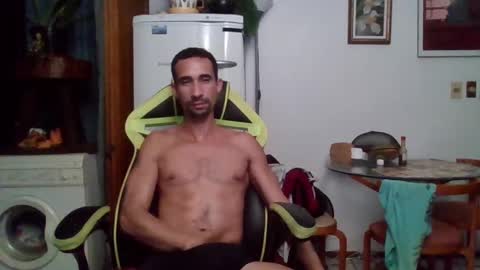 Snapshot of mdbisc chatting on 12-19-24, 12:02 mdbisc online show from 12-19-24, 12:02