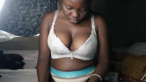 Snapshot of mdivah chatting on 02-16-25, 09:04 mdivah online show from 02-16-25, 09:04