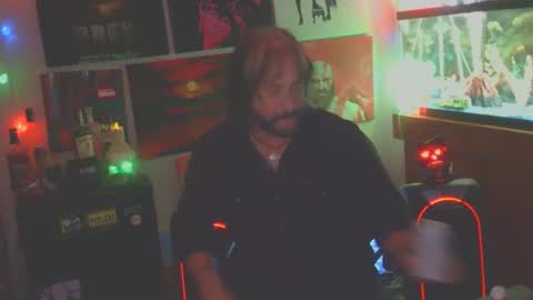 Poker online show from 12-18-25, 01:44