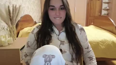 Melissa online show from 02-09-25, 04:46