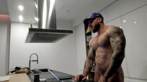 Snapshot of mealphamale chatting on 01-22-25, 02:56 Alpha Male online show from 01-22-25, 02:56