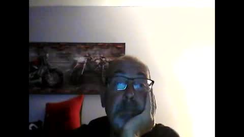 me at home online show from 11-12-25, 04:24