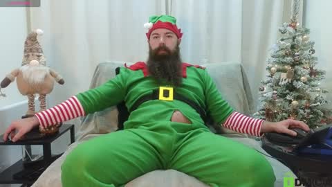 Snapshot of meaty_roll chatting on 12-16-24, 04:34 Meaty Roll online show from 12-16-24, 04:34