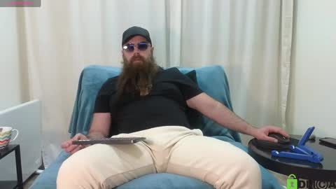 Snapshot of meaty_roll chatting on 01-13-25, 03:34 Meaty Roll online show from 01-13-25, 03:34