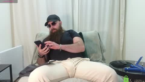 Snapshot of meaty_roll chatting on 01-22-25, 01:53 Meaty Roll online show from 01-22-25, 01:53