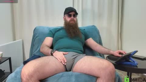 Snapshot of meaty_roll chatting on 02-14-25, 06:23 Meaty Roll online show from 02-14-25, 06:23