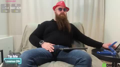 Snapshot of meaty_roll chatting on 03-06-25, 05:11 Meaty Roll online show from 03-06-25, 05:11