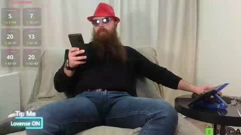 Snapshot of meaty_roll chatting on 03-07-25, 06:02 Meaty Roll online show from 03-07-25, 06:02