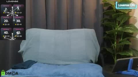 Snapshot of meaty_roll chatting on 09-17-25, 07:10 Meaty Roll online show from 09-17-25, 07:10