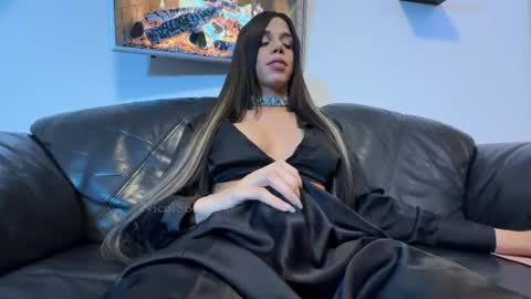   online show from 12-22-25, 07:55