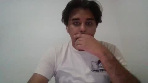 Snapshot of med109_1 chatting on 12-17-25, 05:30 med109_1 online show from 12-17-25, 05:30