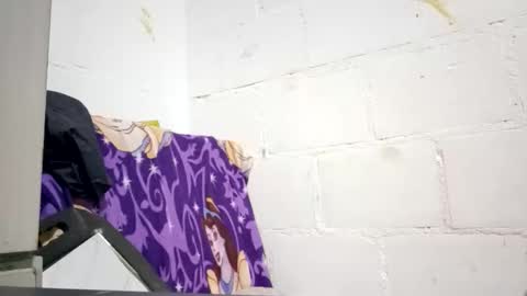 Snapshot of medusaart chatting on 11-25-25, 05:18 medusaart online show from 11-25-25, 05:18