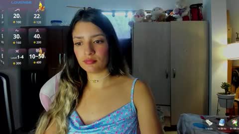 Snapshot of meduza_sexy_caramel chatting on 11-19-25, 12:27 Baio online show from 11-19-25, 12:27