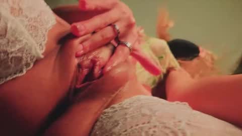 Snapshot of meeeewmeeeeow chatting on 11-04-25, 09:25 meeeewmeeeeow online show from 11-04-25, 09:25