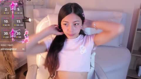 Snapshot of meelanny_ds chatting on 03-07-25, 04:46 online show from 03-07-25, 04:46