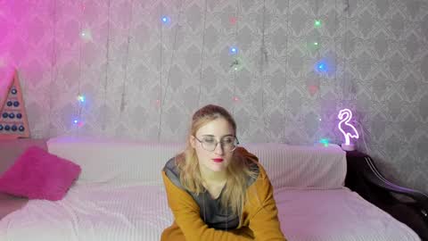 Snapshot of megan_blackmoon chatting on 01-17-25, 06:47 Helena Tuman online show from 01-17-25, 06:47