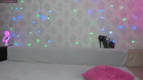 Snapshot of megan_blackmoon chatting on 02-05-25, 06:24 Helena Tuman online show from 02-05-25, 06:24