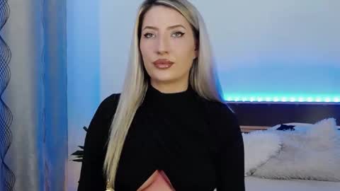 Megan Blazee  online show from 02-26-25, 08:11