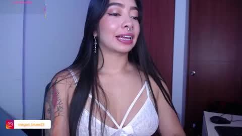 Megan Bluee online show from 11-25-25, 02:17