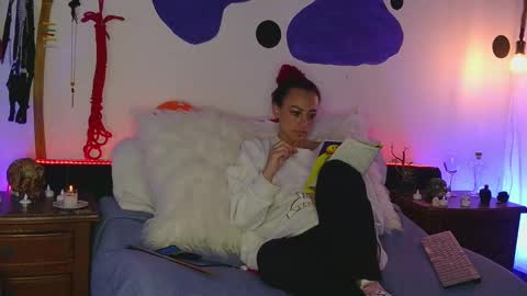Snapshot of megan_brown4 chatting on 09-24-25, 03:48 Megan online show from 09-24-25, 03:48