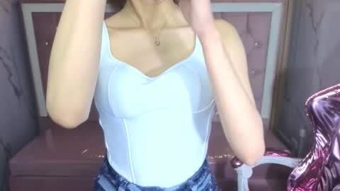 megan_collins_b online show from 10-15-25, 12:49