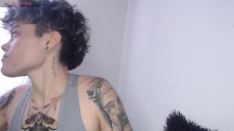 Megan and sophi online show from 12-02-25, 09:54