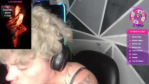 Megan and sophi online show from 01-09-26, 01:19