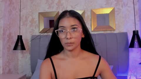 Carolina Paez online show from 12-13-24, 10:45