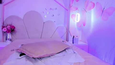 Megan online show from 01-09-26, 04:59