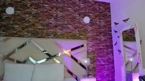 Snapshot of megan_devon chatting on 11-04-25, 11:20 online show from 11-04-25, 11:20