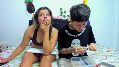 Snapshot of megan_gian_fox chatting on 02-19-25, 04:12 Megan and Gian online show from 02-19-25, 04:12