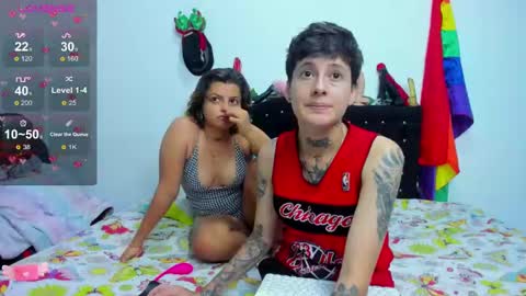 Snapshot of megan_gian_fox chatting on 02-21-25, 07:45 Megan and Gian online show from 02-21-25, 07:45